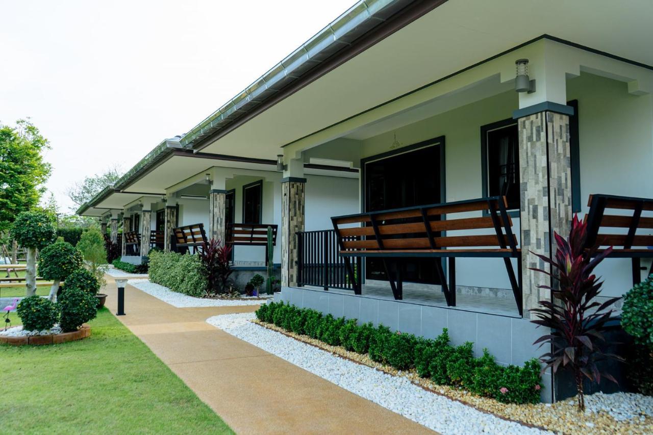 Thai Smile Resort Rayong Exterior foto