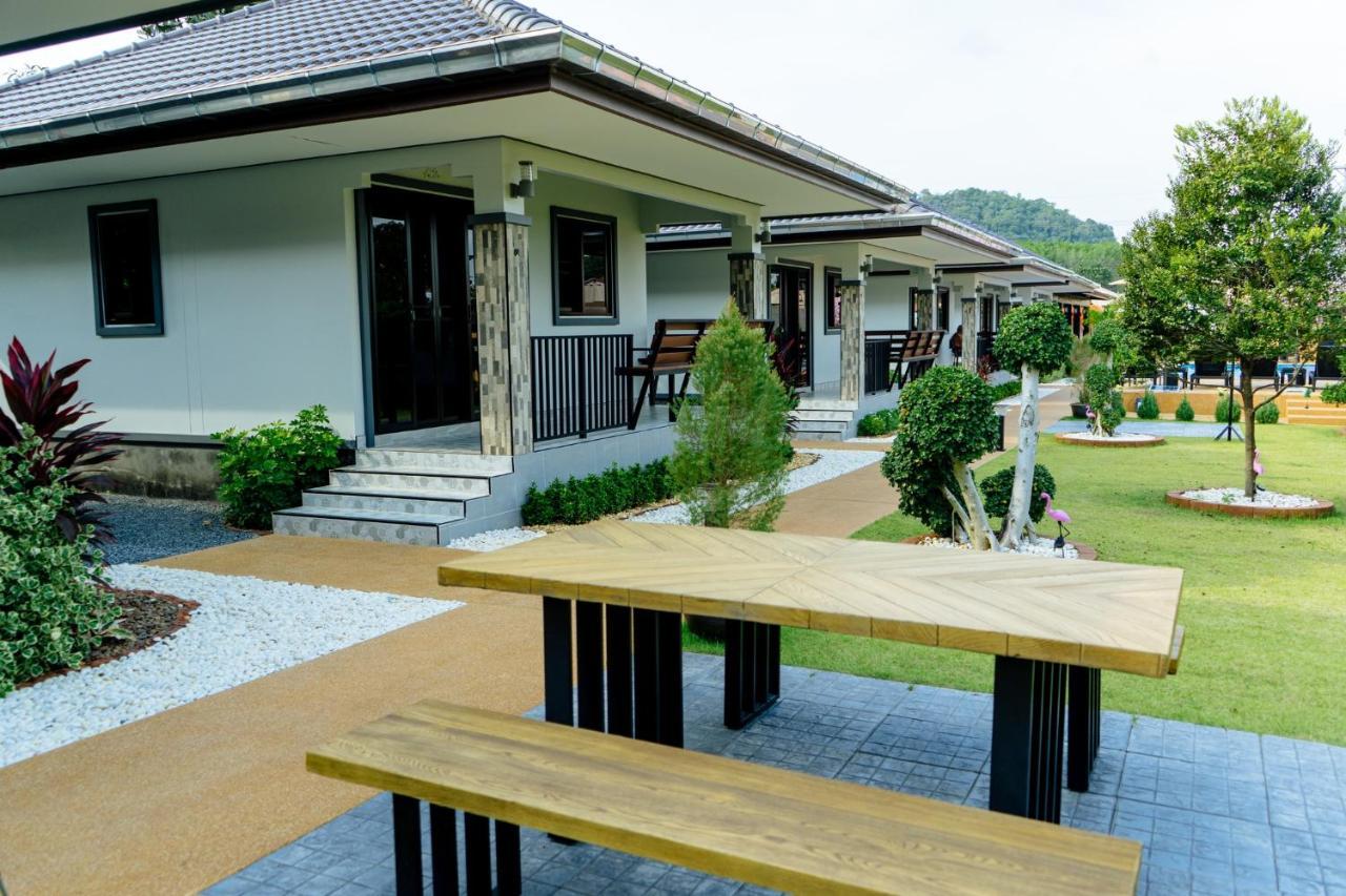Thai Smile Resort Rayong Exterior foto